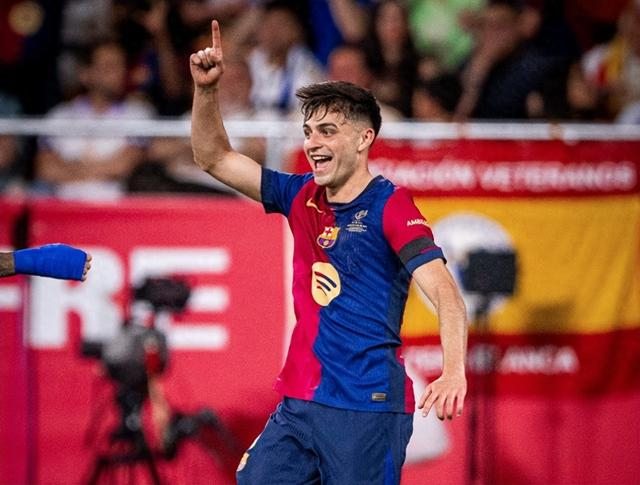 TA：切尔西现在无意引进门将，还拒绝了对约恩森的报价