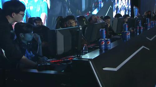 球迷们更多 球迷们更多